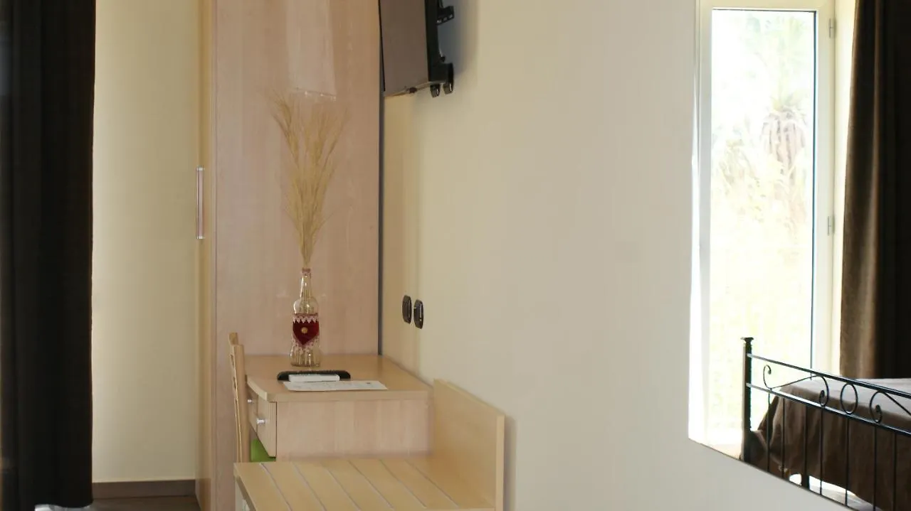 ***  Mimi Hotel 利卡塔 意大利